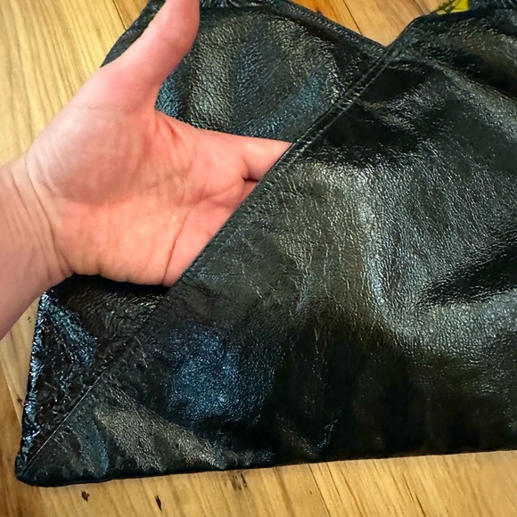 Ananas Collection- Black Handbag - Picture 2 of 5